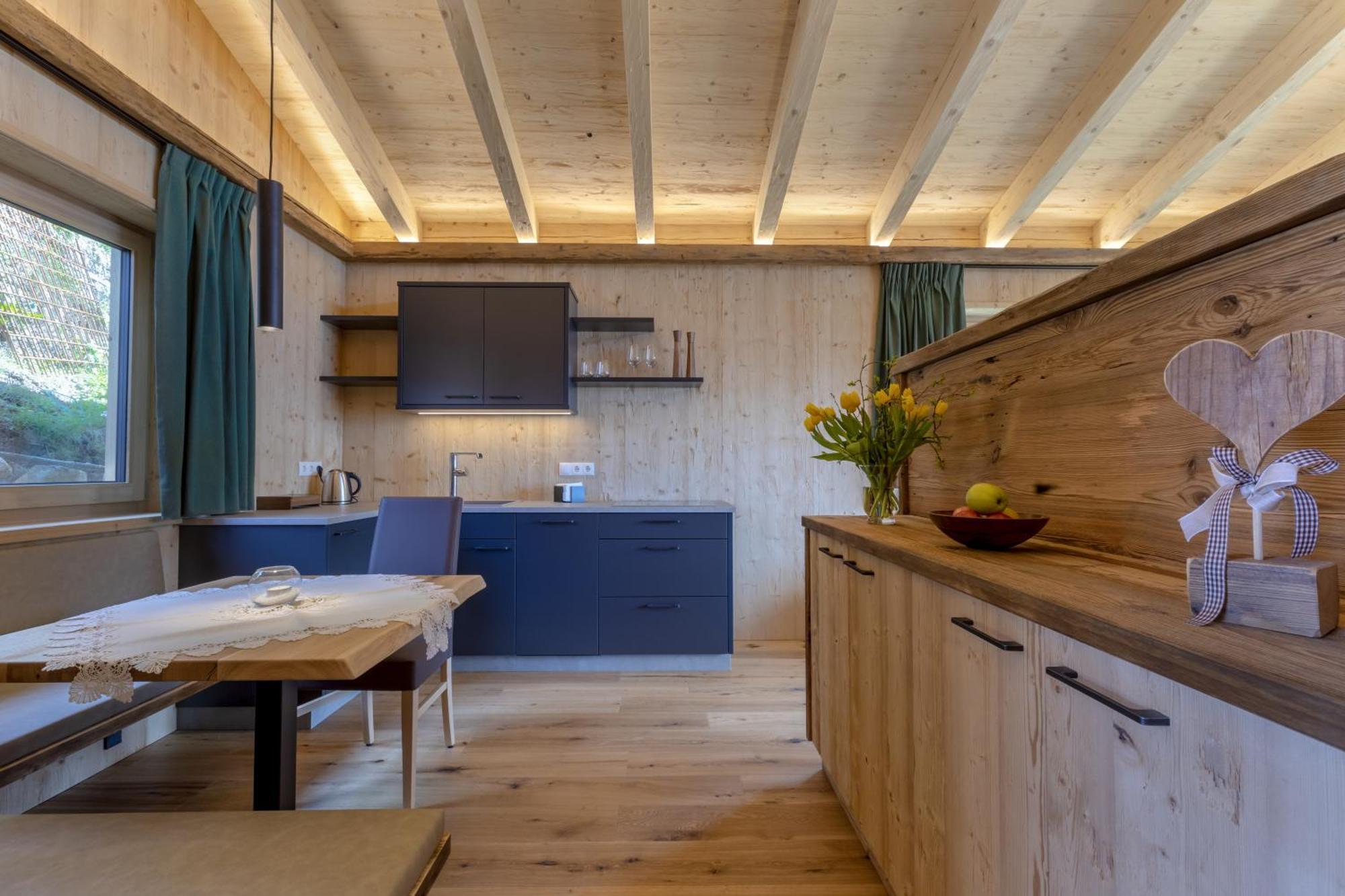 Mountain Village Hasenegg Schenna Room photo